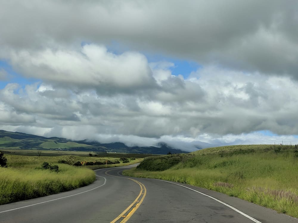 Driving into Waimea